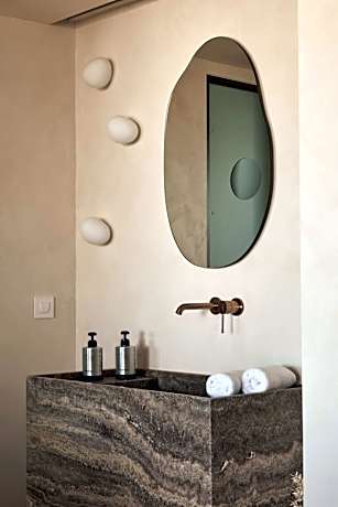 Uzenie All Suites Boutique Resort - Adults Only