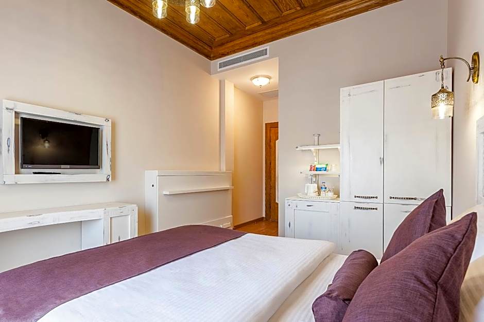 Orchis Hotel