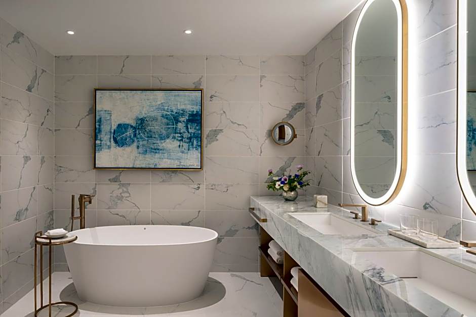 Four Seasons Hotel Minneapolis