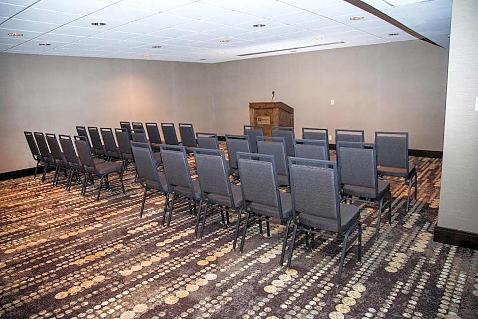 DoubleTree by Hilton Rapid City Downtown Convention Center