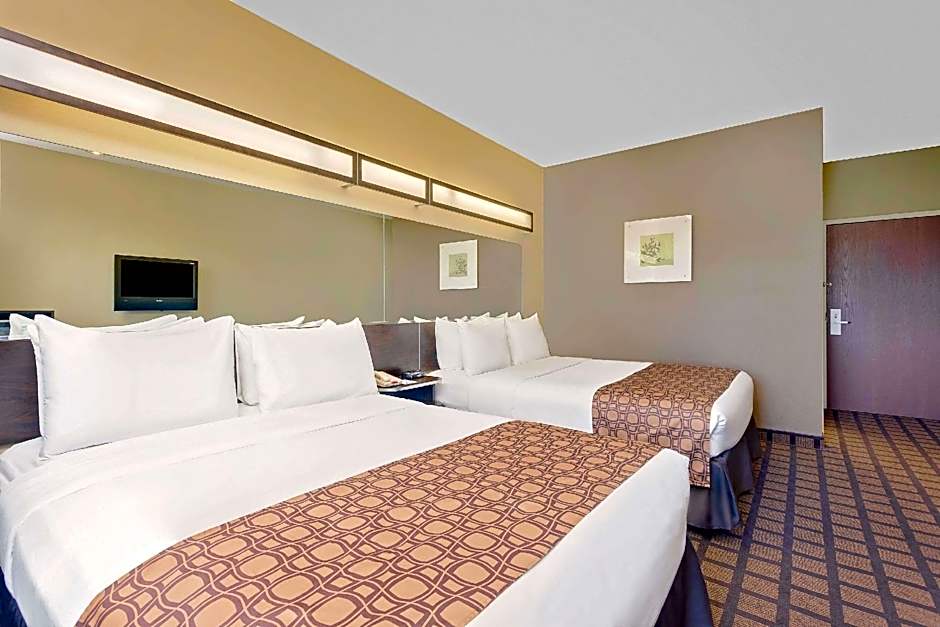 Microtel by Wyndham Perry National Fairground Area I-75