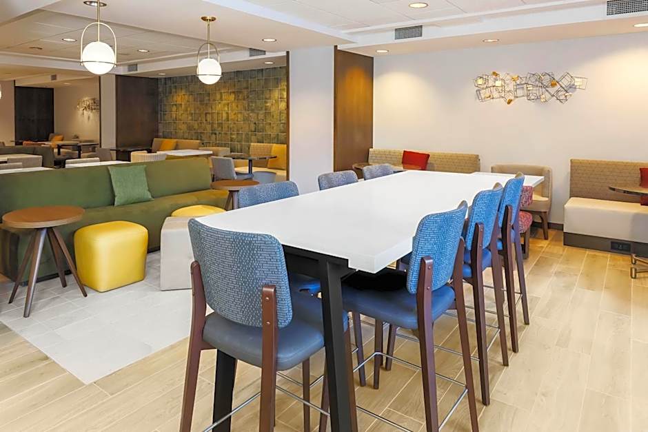 Hampton Inn Silver Spring – Silver Spring, MD