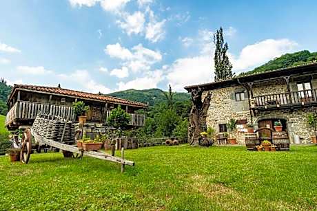 Casona de El Castañíu
