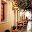Leo Hotel