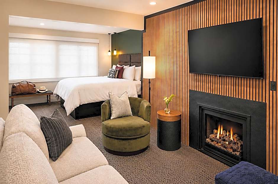 Wayside Inn