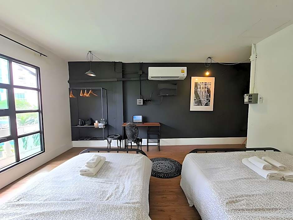 Hand hotel