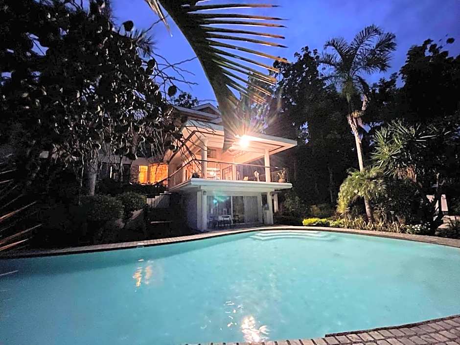 Robinland Vacation Home