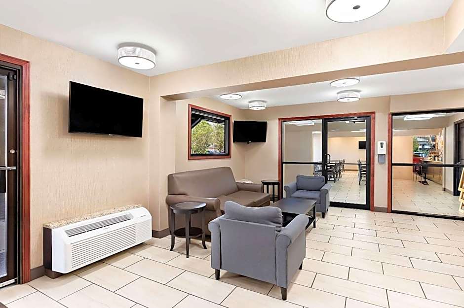 Quality Inn Middleburg Heights near Cleveland Airport