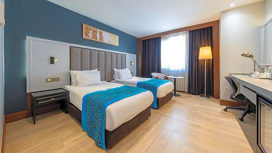 Teymur Continental Hotel