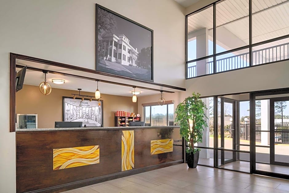 Super 8 by Wyndham Ocean Springs Biloxi