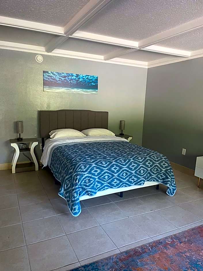 BlueGem Motel