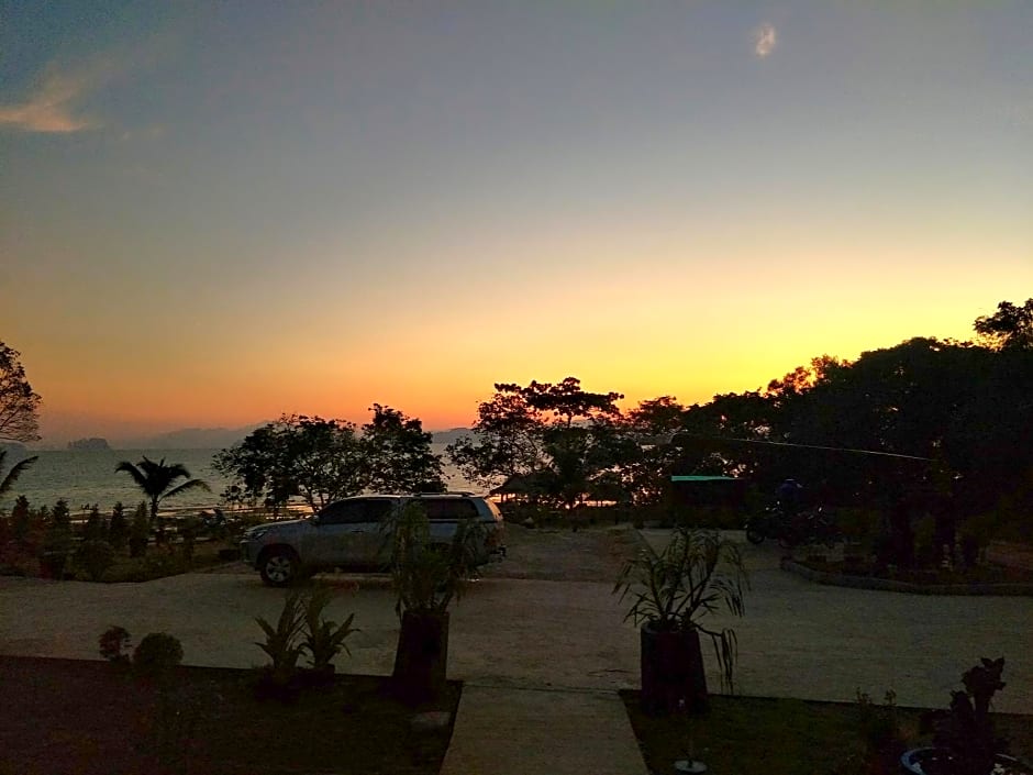 Sunrise Beach Kohyao Resort