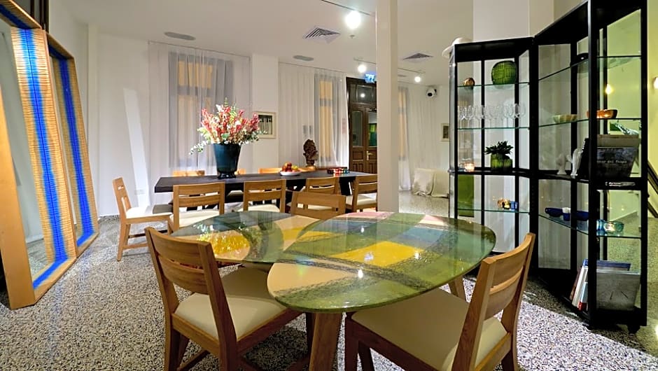 Villa Rothschild by Zvieli Hotels