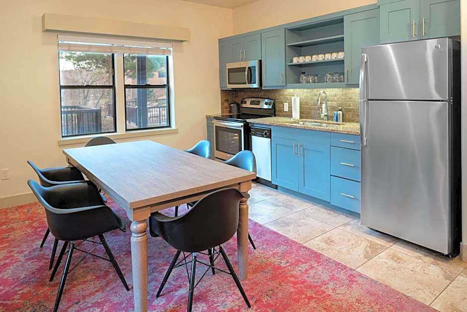 Cliffrose Springdale, Curio Collection by Hilton