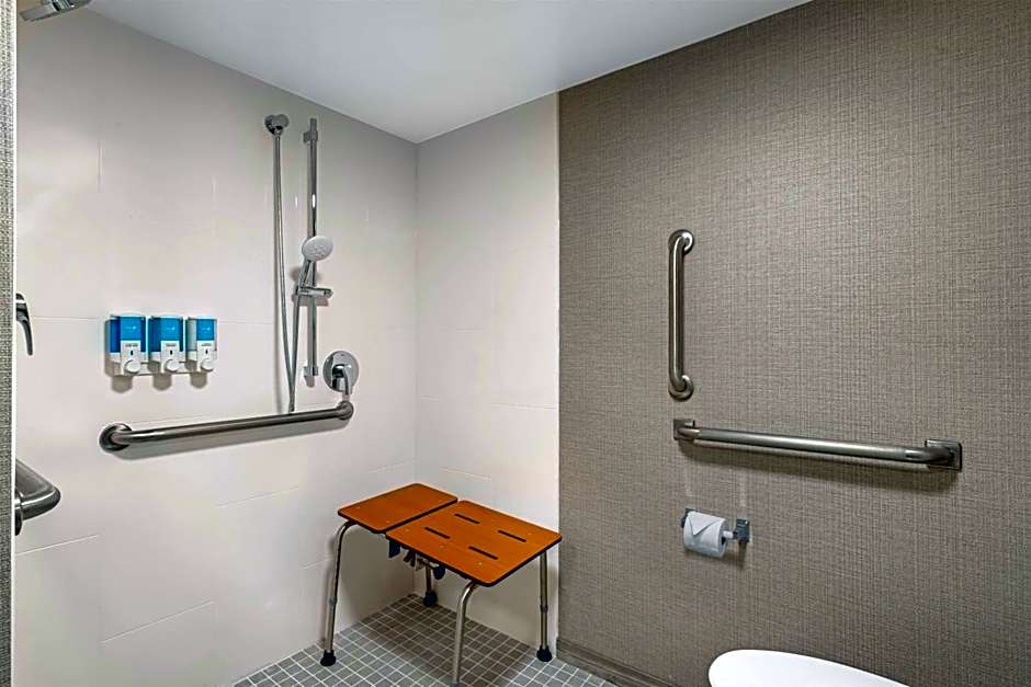 Drury Inn & Suites Joplin