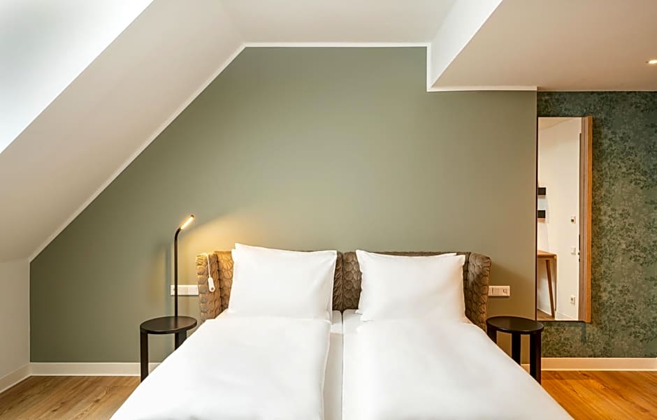 elaya hotel regensburg city center, Trademark by Wyndham