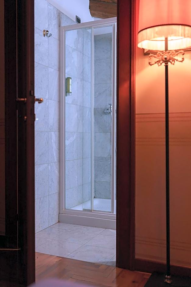 Hotel Villa Policreti