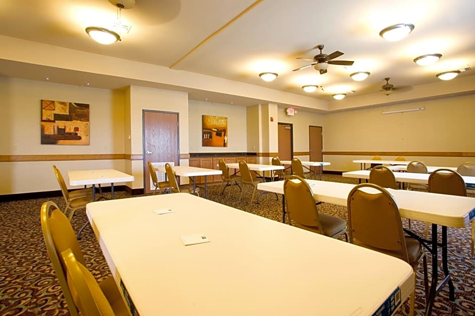 Holiday Inn Express Hotel and Suites Kingsville