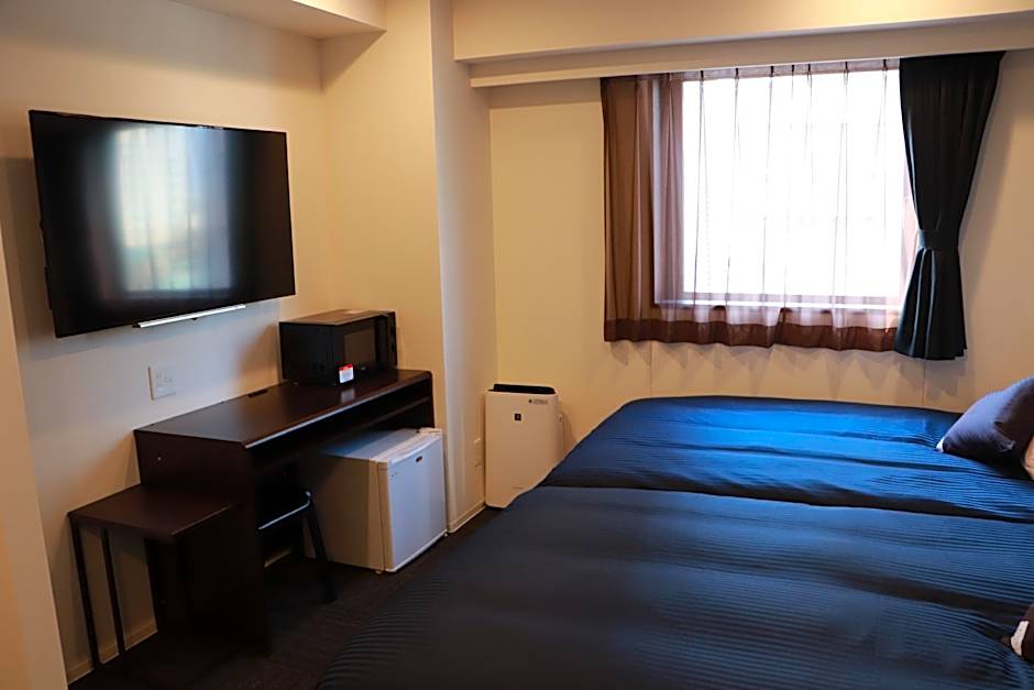 HOTEL LiVEMAX Chiba Minato Eki-mae