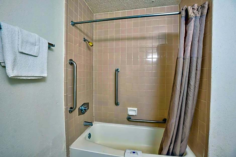 Motel 6-Gainesville, FL