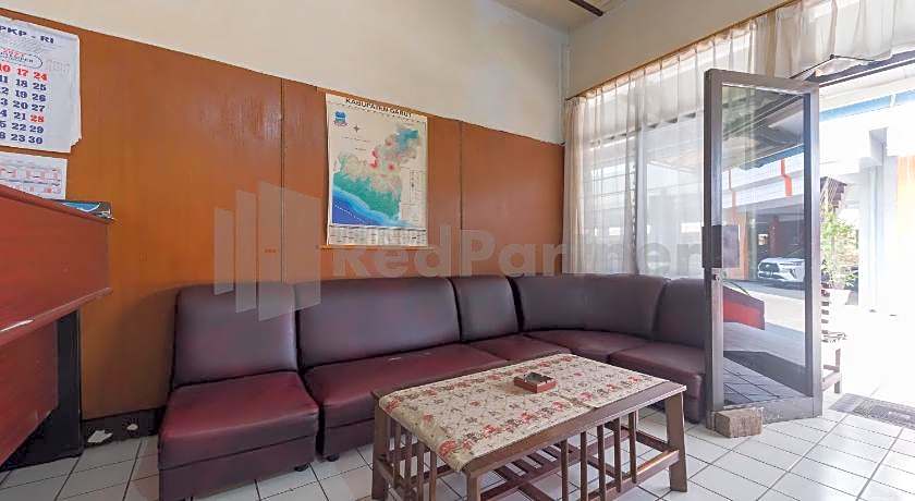 OYO 90912 Wisma Pkpn 1