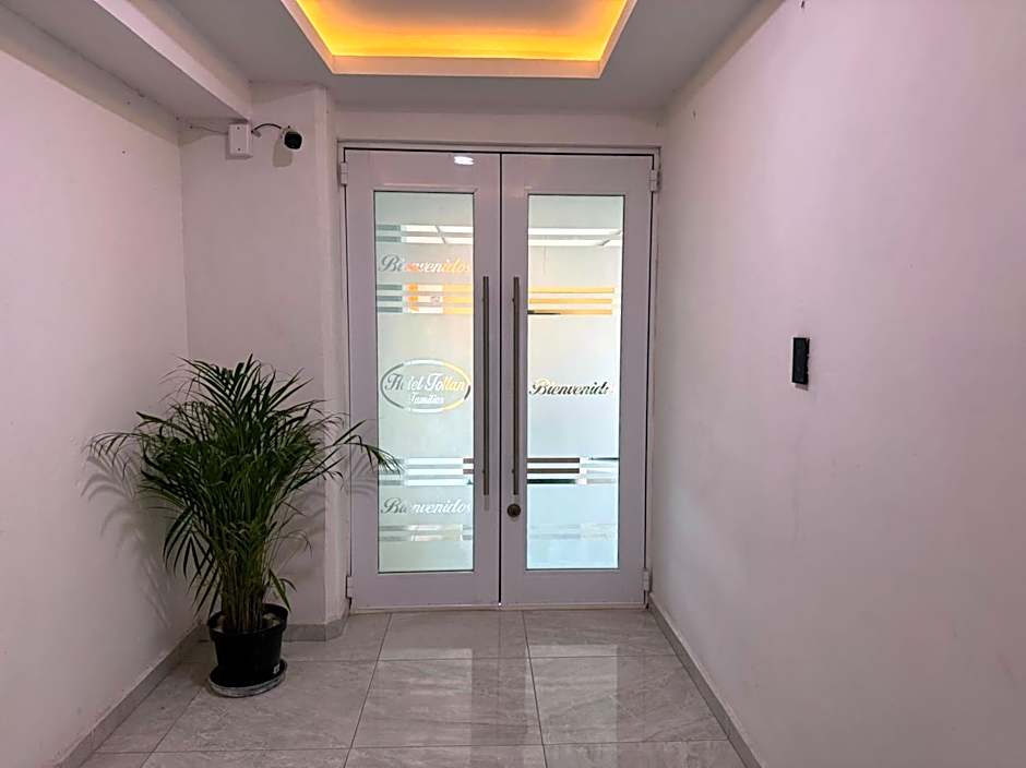 OYO Hotel Familiar Tollan