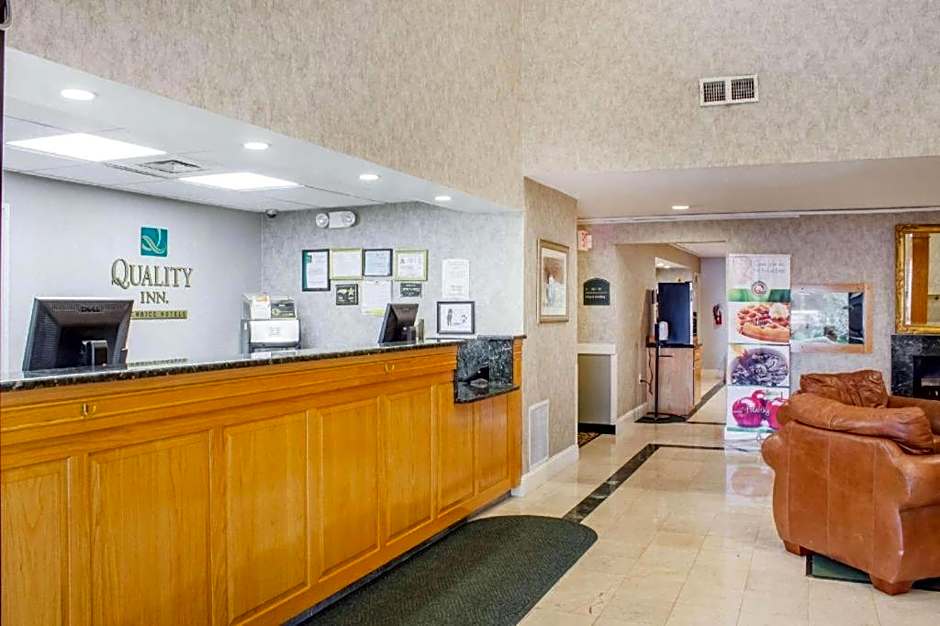 Econo Lodge Raleigh near Walnut Creek Amphitheatre