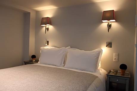 Two Connecting Classic Double Rooms