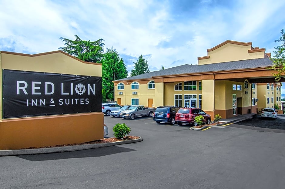 Red Lion Inn & Suites Des Moines