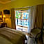 Le Cozmo Guesthouse