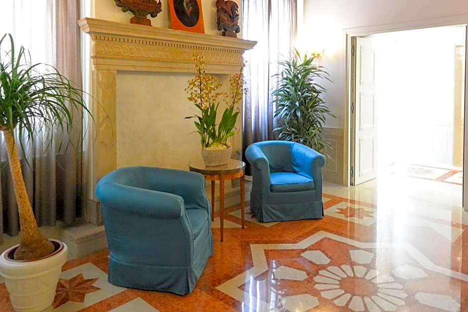 Hotel Santa Chiara