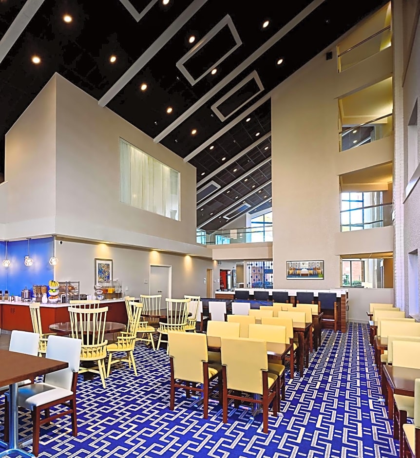 Sonesta ES Suites Memphis