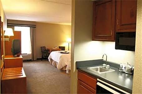 Hampton Inn Columbus/Taylorsville