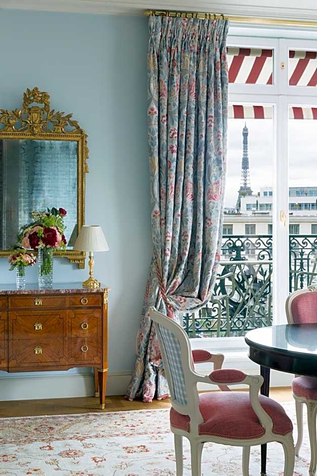 Le Bristol Paris, Oetker Hotels