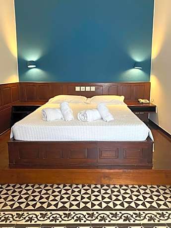 Suite Apartment with City View