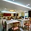 Crithoni's Paradise Hotel