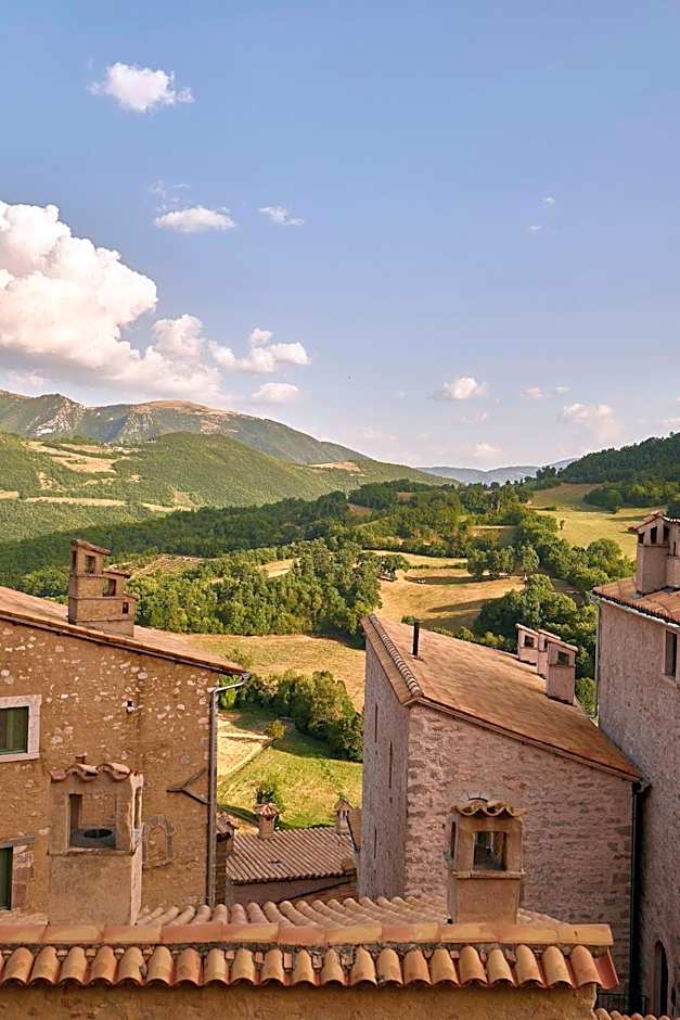 Castello Di Postignano Relais