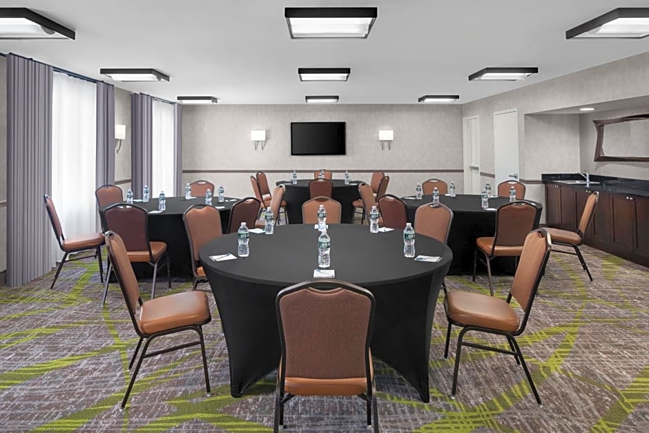 Homewood Suites by Hilton Carle Place - Garden City, NY