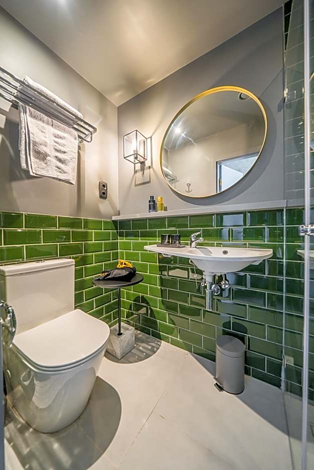 Leo Boutique Rooms - Adults Only