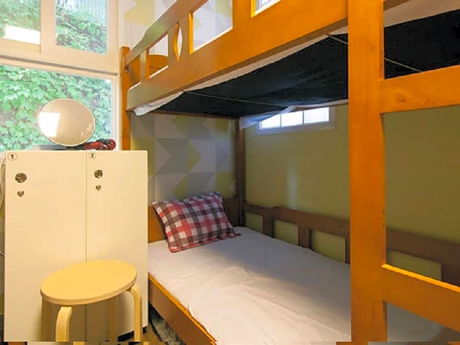 Cube Guesthouse
