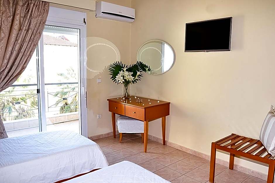 Stavros Beach Hotel