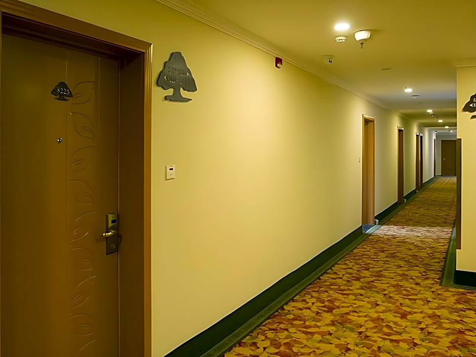 GreenTree Inn Hebei Tangshan Nanhu Lake Express Hotel