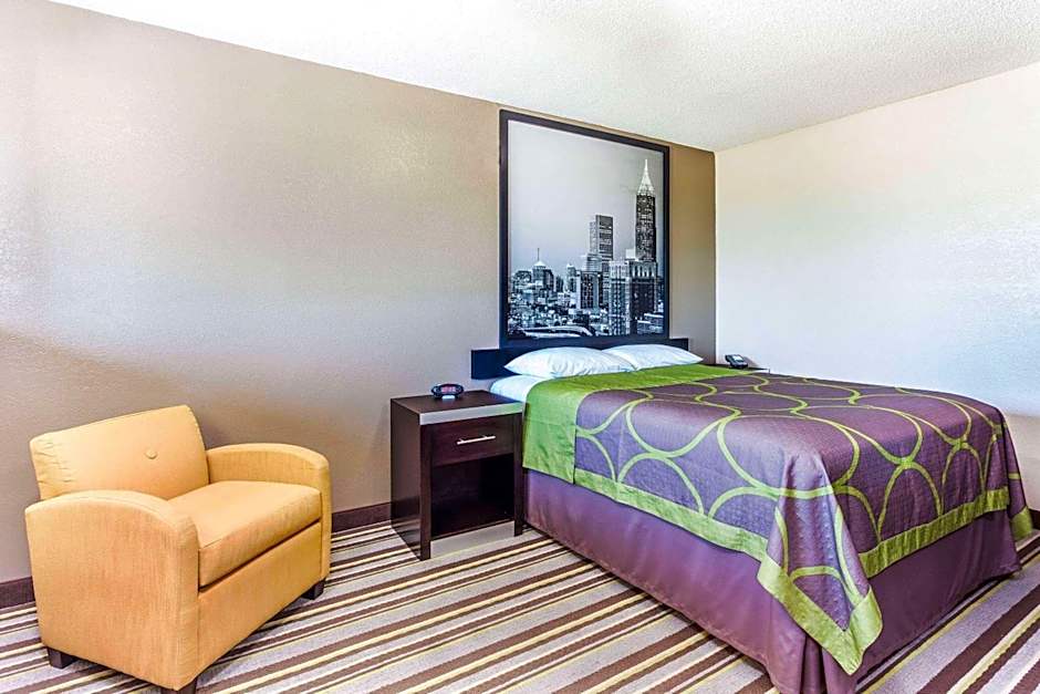 Super 8 by Wyndham Stockbridge