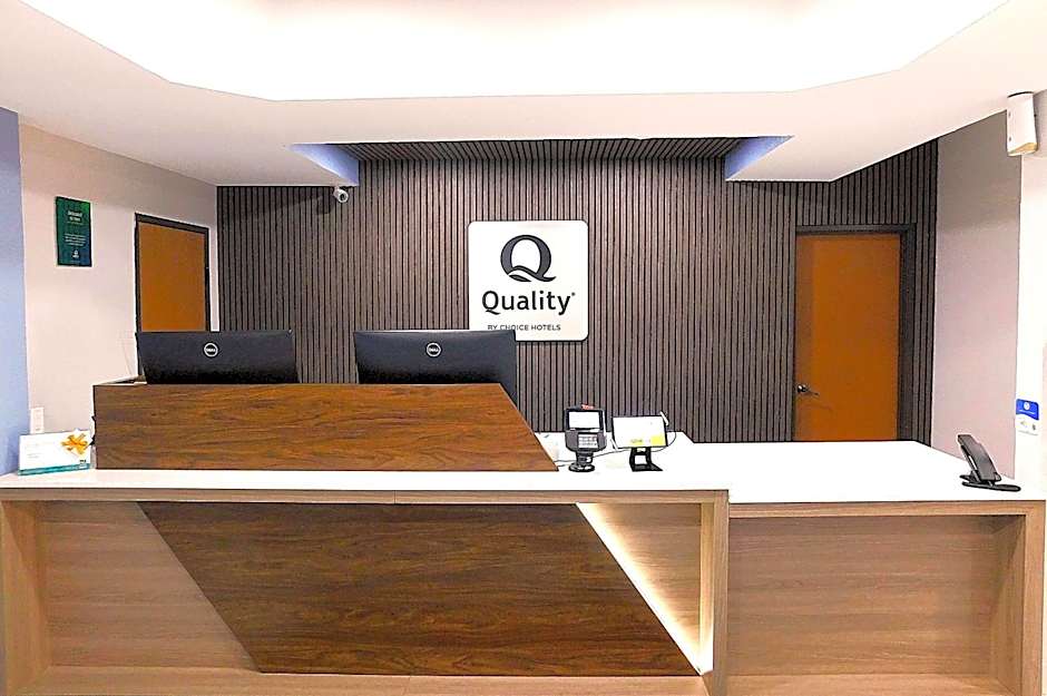 Quality Inn Pontiac