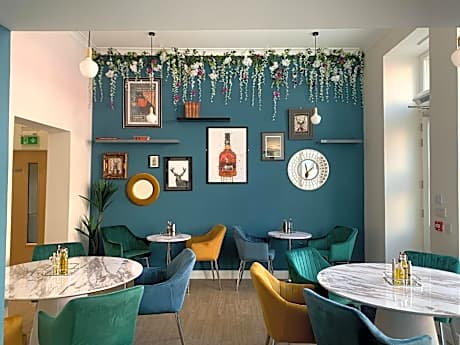 Stag & Thistle Hotel and Restaurant 