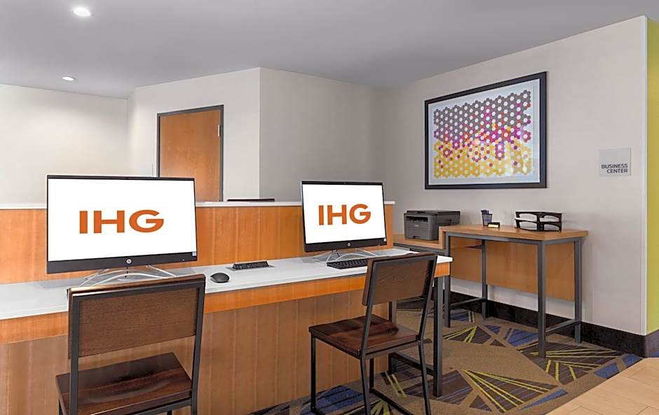 Holiday Inn Express - Lake Park by IHG