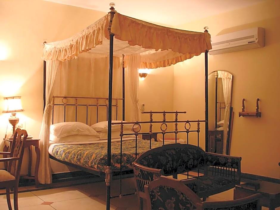 Hotel Inn Season – Art Deco Heritage Hotel in Jodhpur