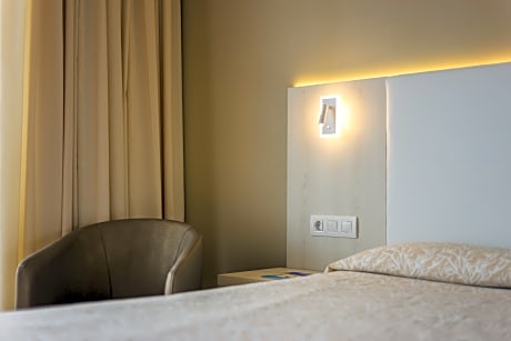 DOUBLE SUPERIOR ROOM 2 ADULTS + 2 CHILDREN