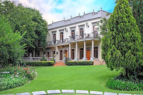 Fairlawns Boutique Hotel & Spa