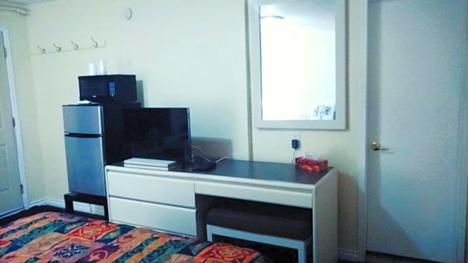 Leisure Motel